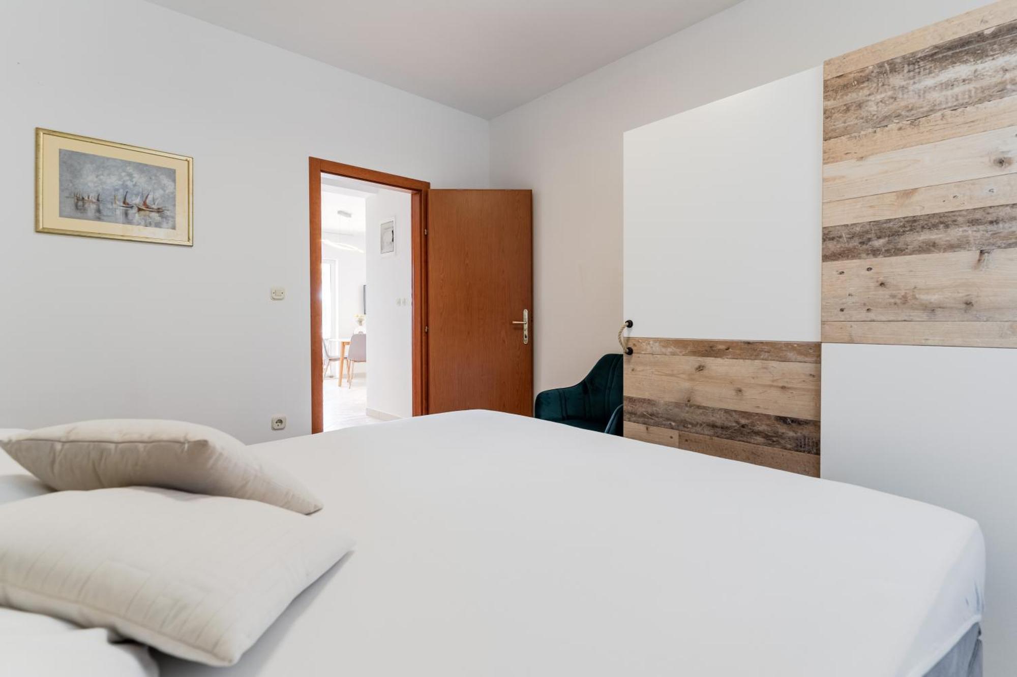 Villa Marin - 4 Apartments Zavala Bagian luar foto