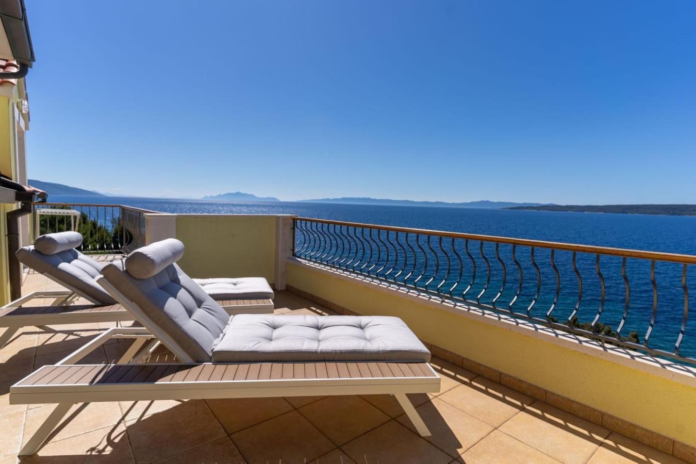 Villa Marin - 4 Apartments Zavala Bagian luar foto