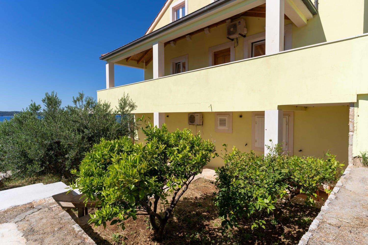 Villa Marin - 4 Apartments Zavala Bagian luar foto